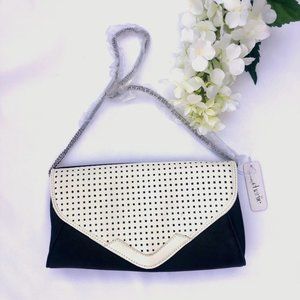 CHARMING CHARLIE BLACK WHITE CLUTCH NEW